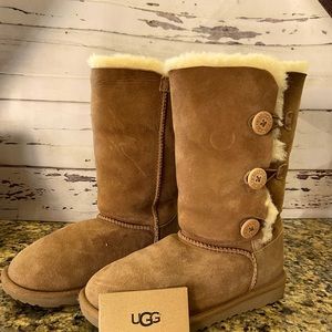 Bailey Button Triplet UGG Boots